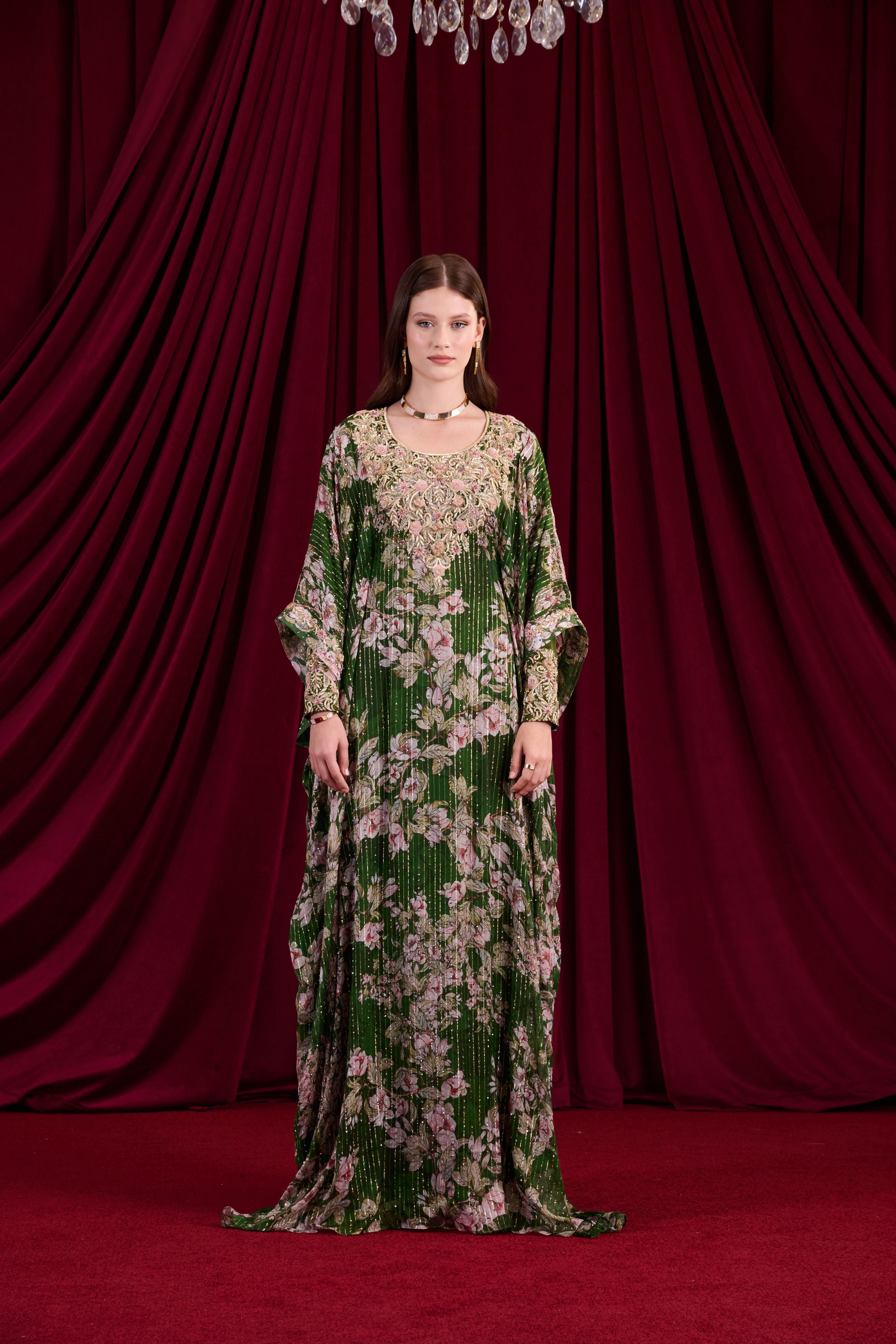 Mahra Thoub - AED 6750 (FEATURED IN IMAGE)