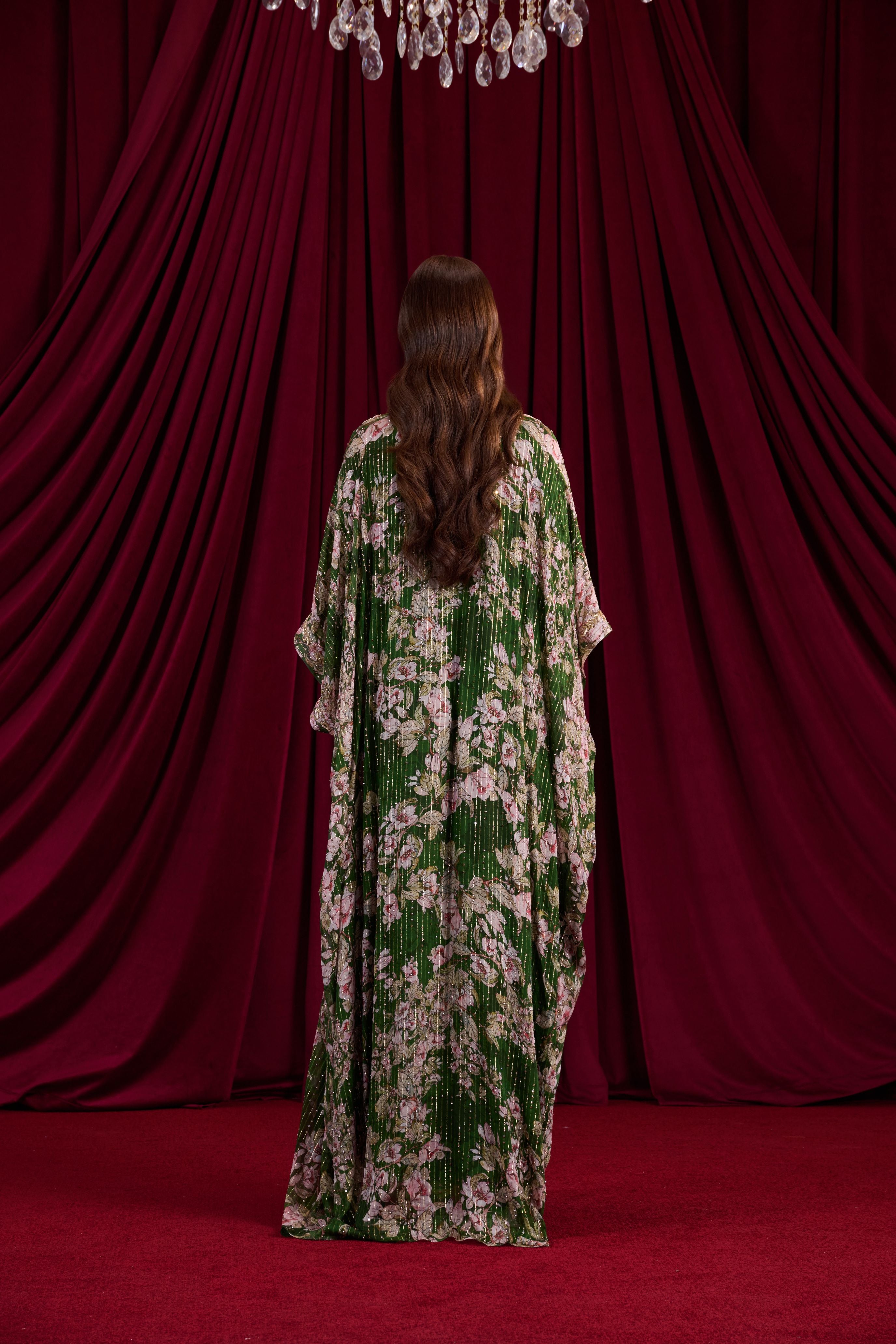 Mahra Thoub - AED 6750 (FEATURED IN IMAGE)
