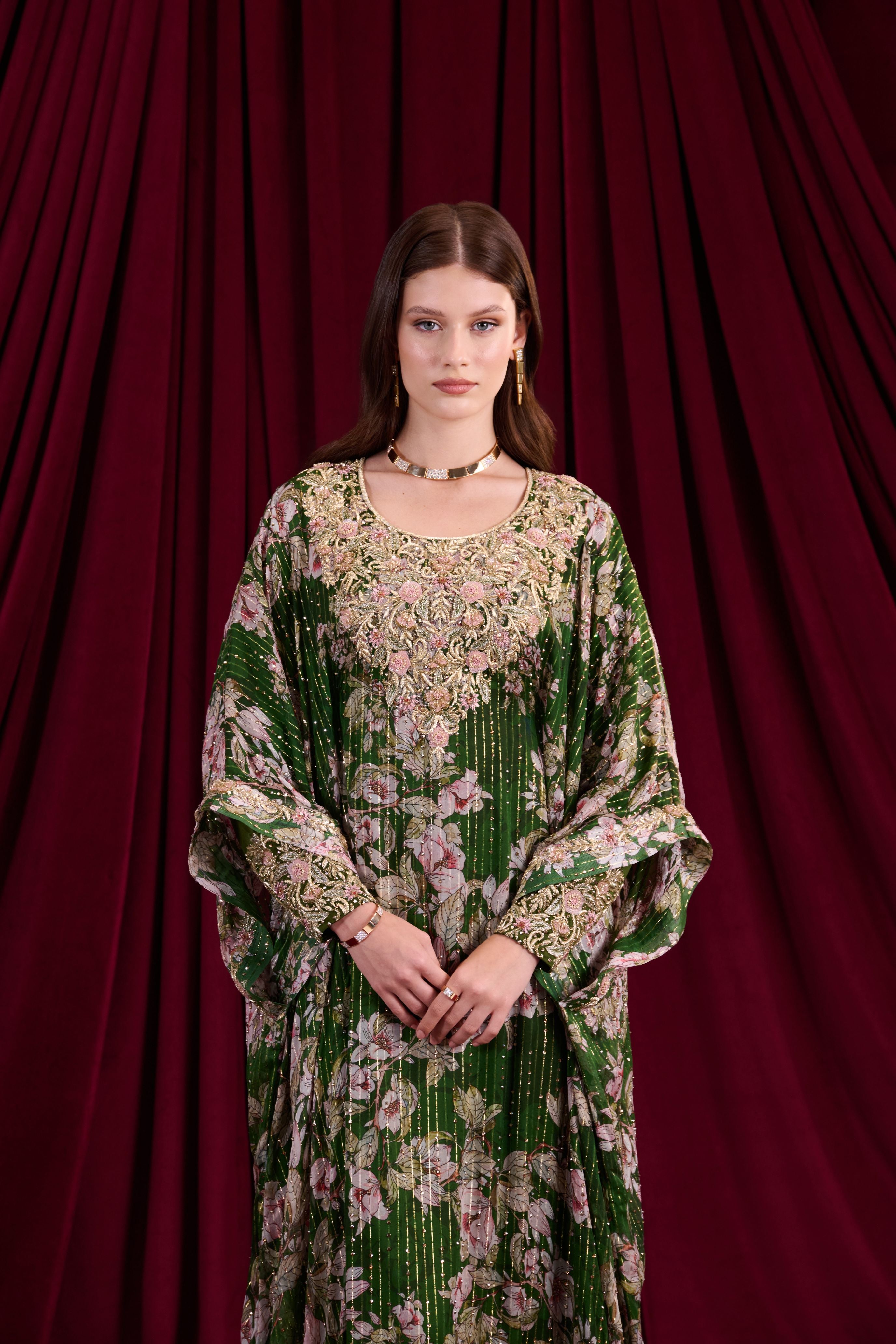 Mahra Thoub - AED 6750 (FEATURED IN IMAGE)